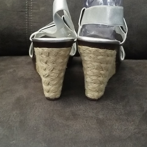 Vaneli wedge sandal - Picture 8 of 10